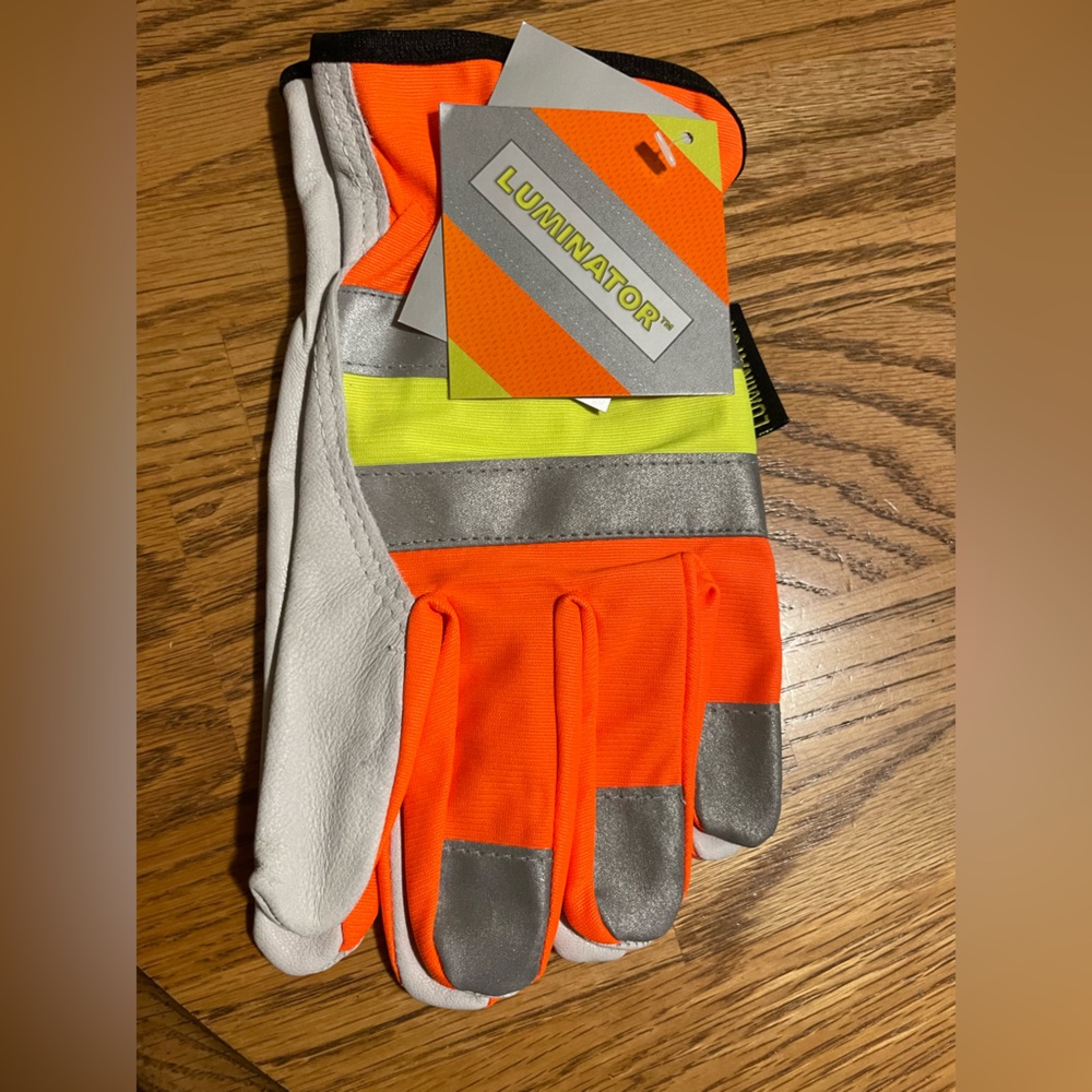High-Visibility Work Gloves New with tags size Medium